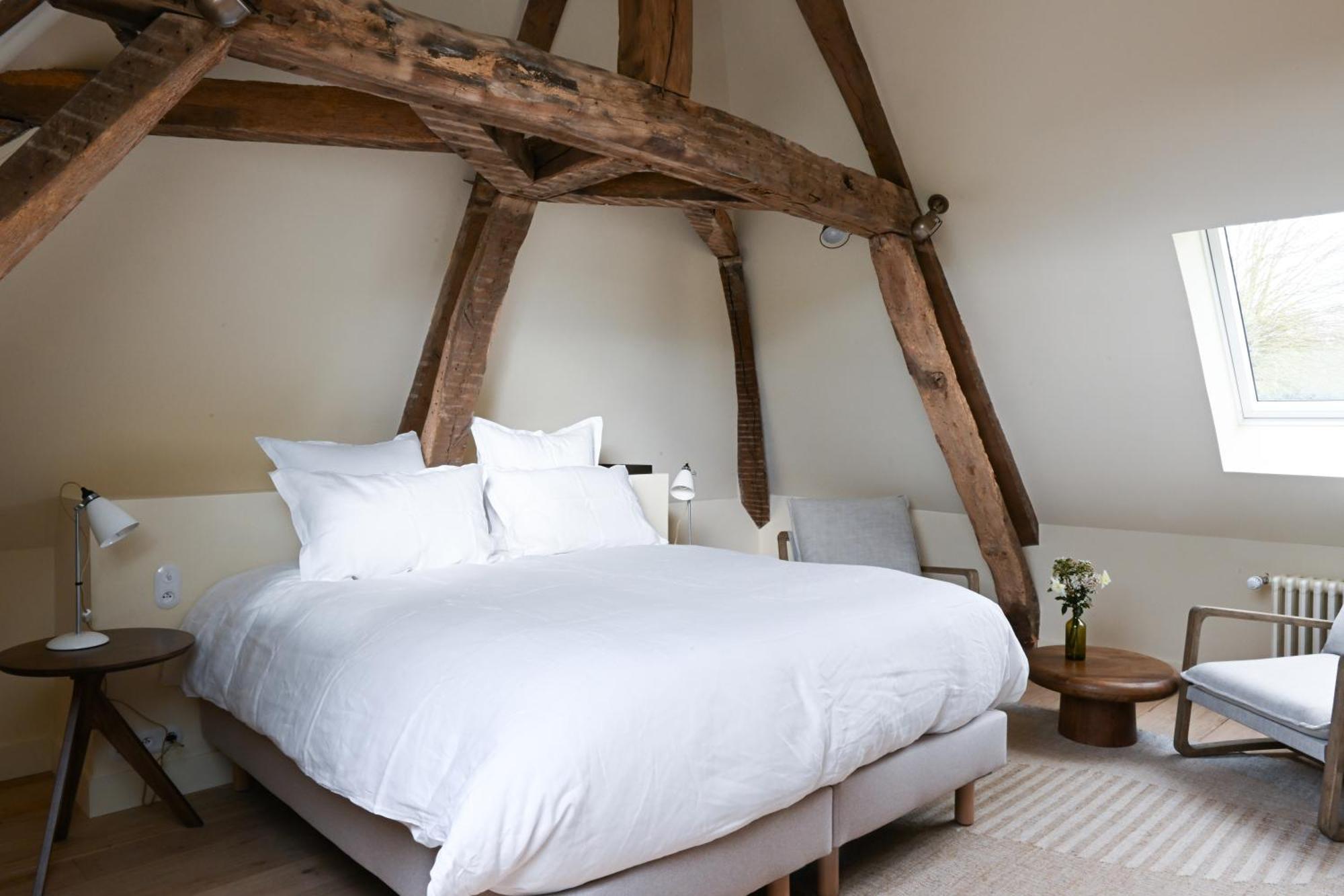 Hotel Les Pres Saint-Hilaire-le-Chatel Kültér fotó