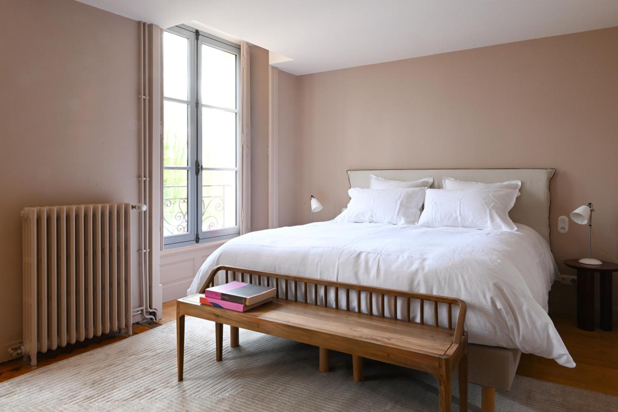 Hotel Les Pres Saint-Hilaire-le-Chatel Kültér fotó