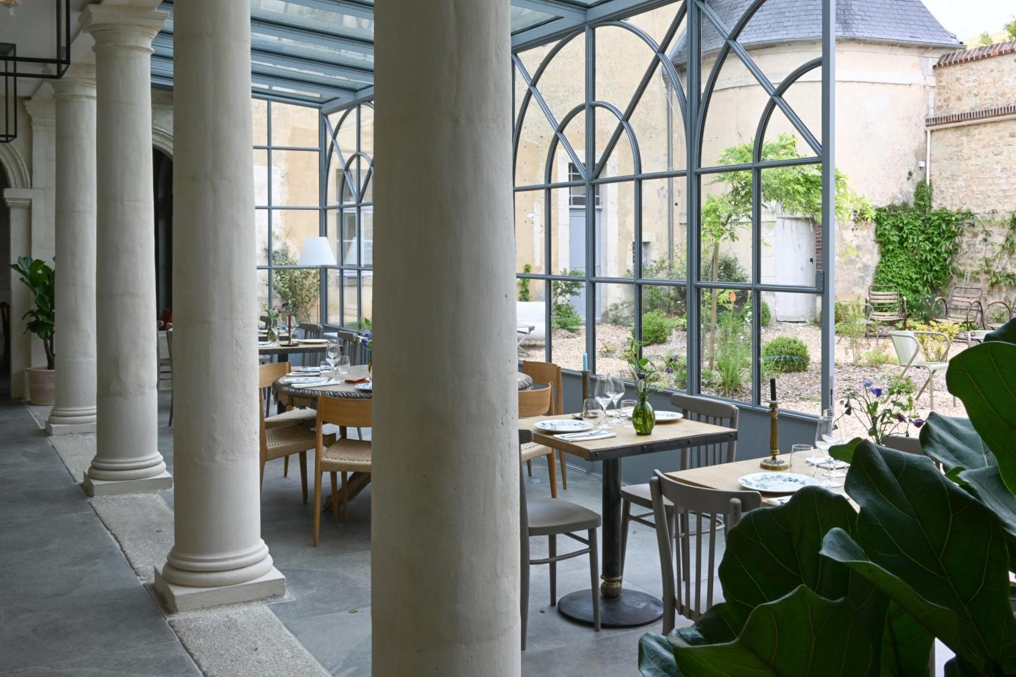 Hotel Les Pres Saint-Hilaire-le-Chatel Kültér fotó